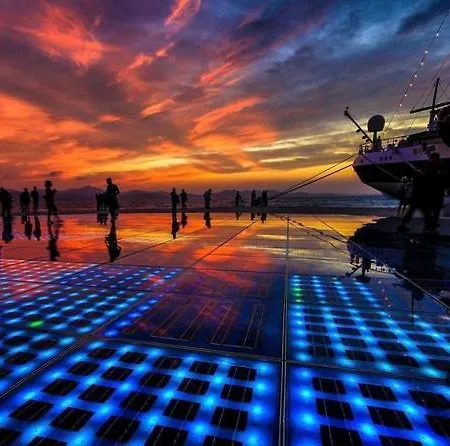 Olive 公寓 扎达尔